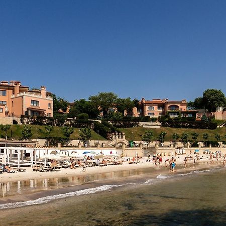 Club Marine Apart Odessa Dış mekan fotoğraf