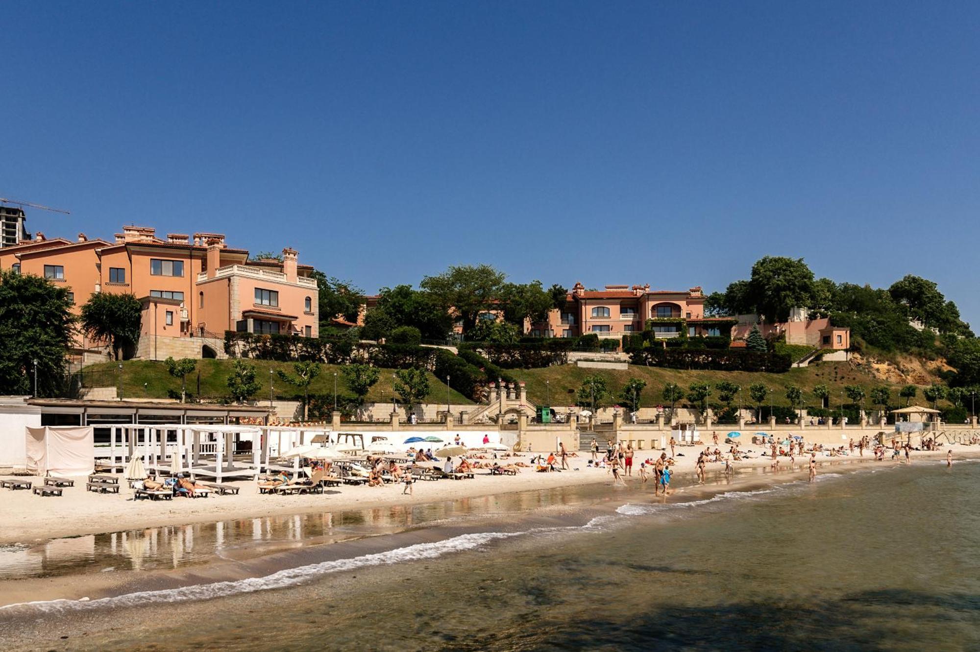 Club Marine Apart Odessa Dış mekan fotoğraf
